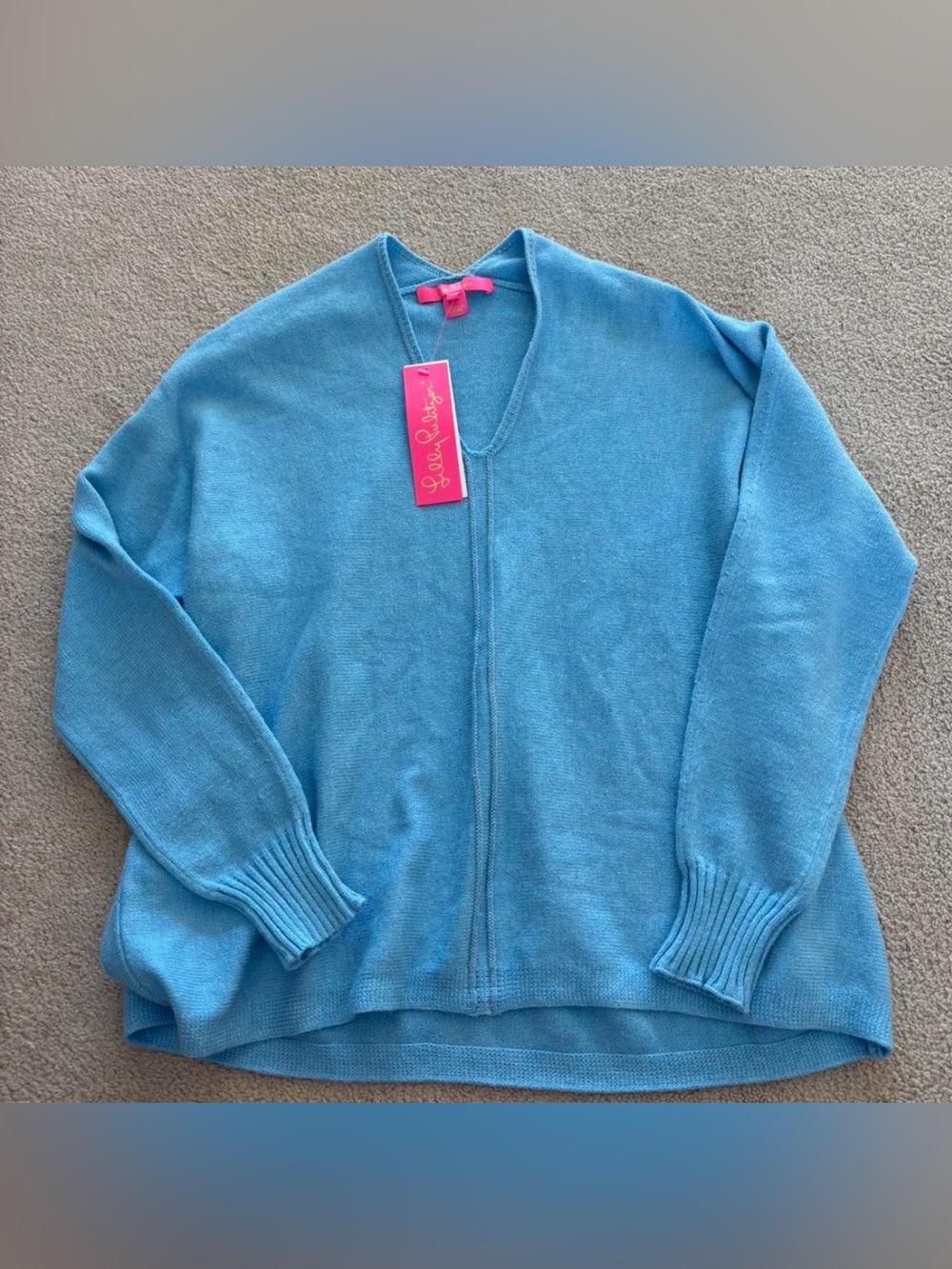 Lilly Pulitzer Aqua Blue V-Neck Sweater Size Small Brand new with tags